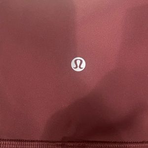 Lululemon leggings size 6 cropped GUC